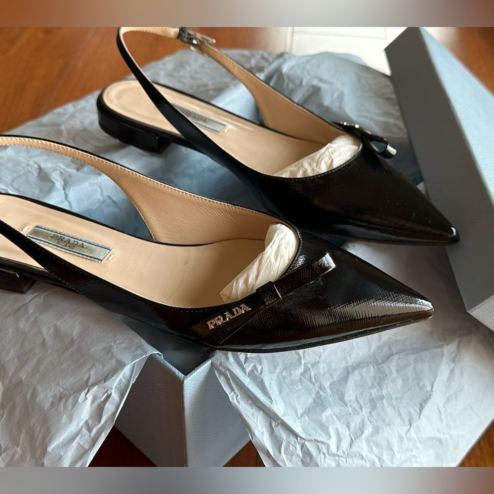 Prada flats - Picture 4 of 16